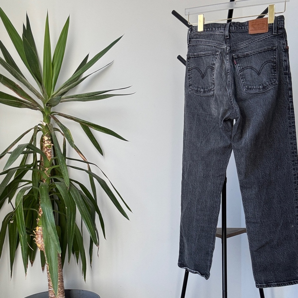 LEVI’S Ribcage Straight Ankle | Grey | Women’s 27 - Picture 7 of 10